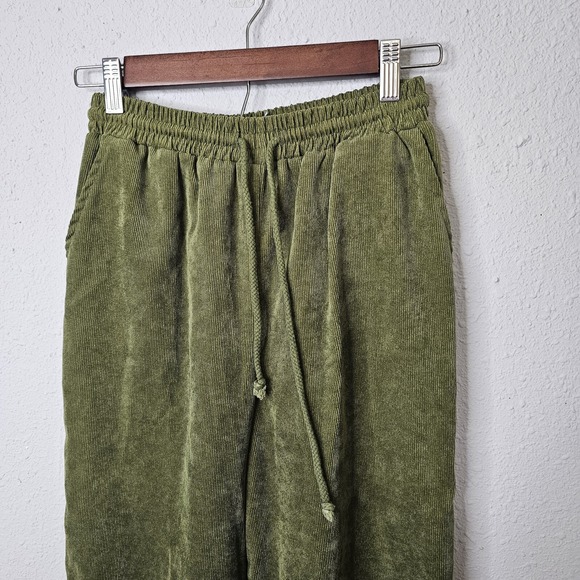 Urban Renewal Pants Size S Green Corduroy Sweatpants Elastic Drawstring Waist - Picture 2 of 12